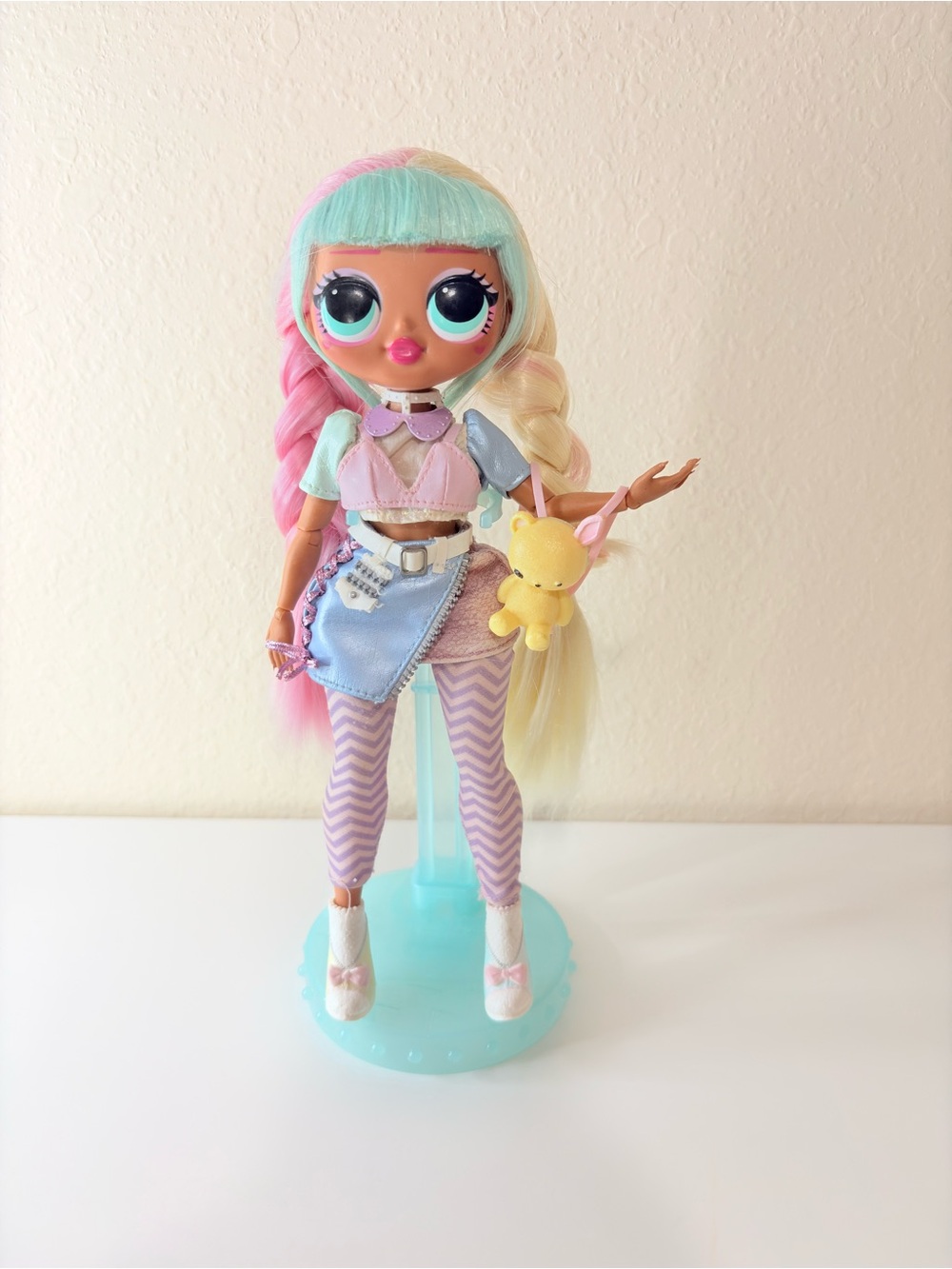 Surprise! O.M.G. Candylicious, (Outrageous Millennial Girls)
Series 2 fashion